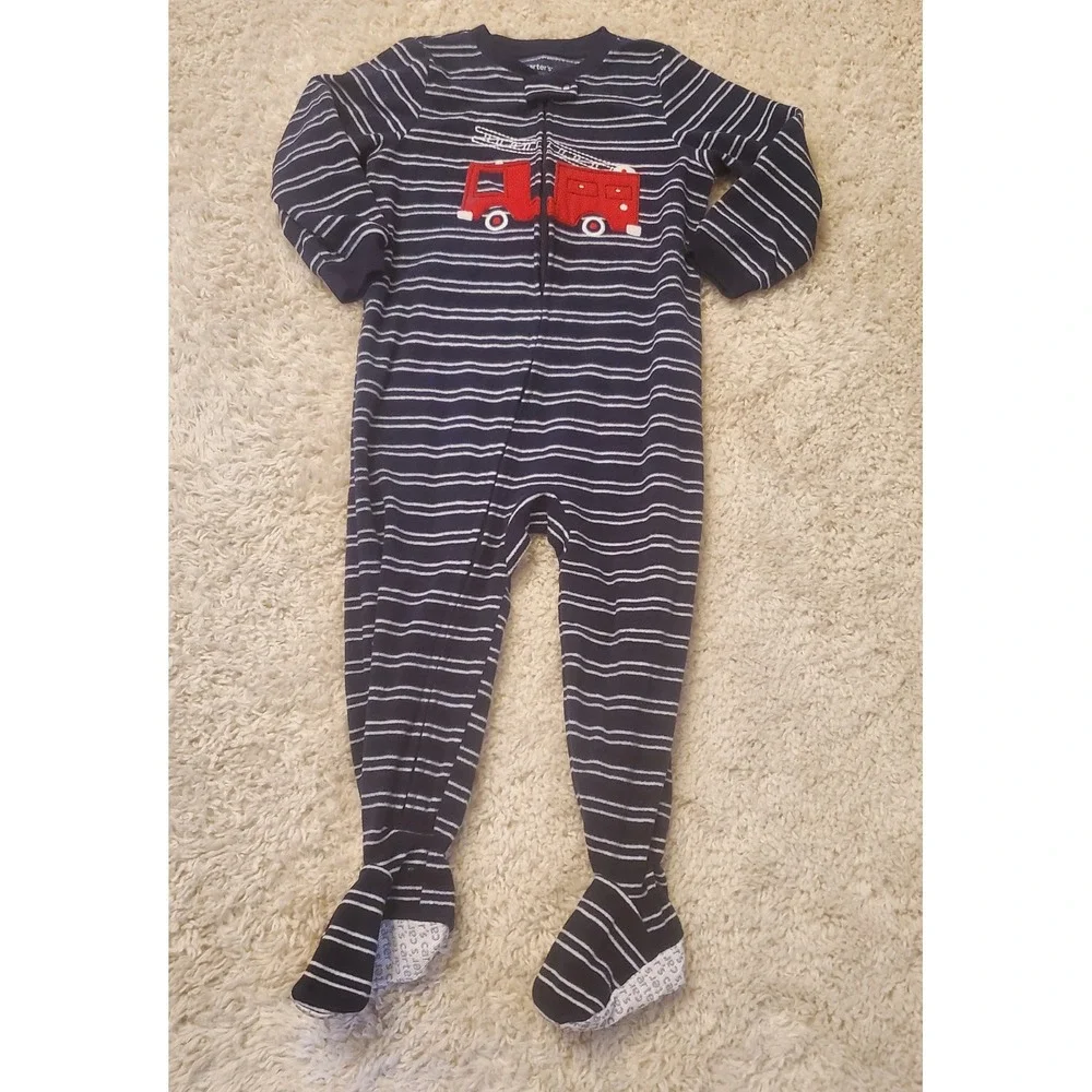 Carter's One Piece Pajamas Size 2T Fire‎ Truck